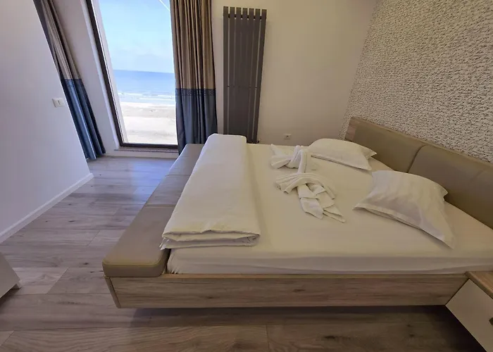 Sea View Infinity Family